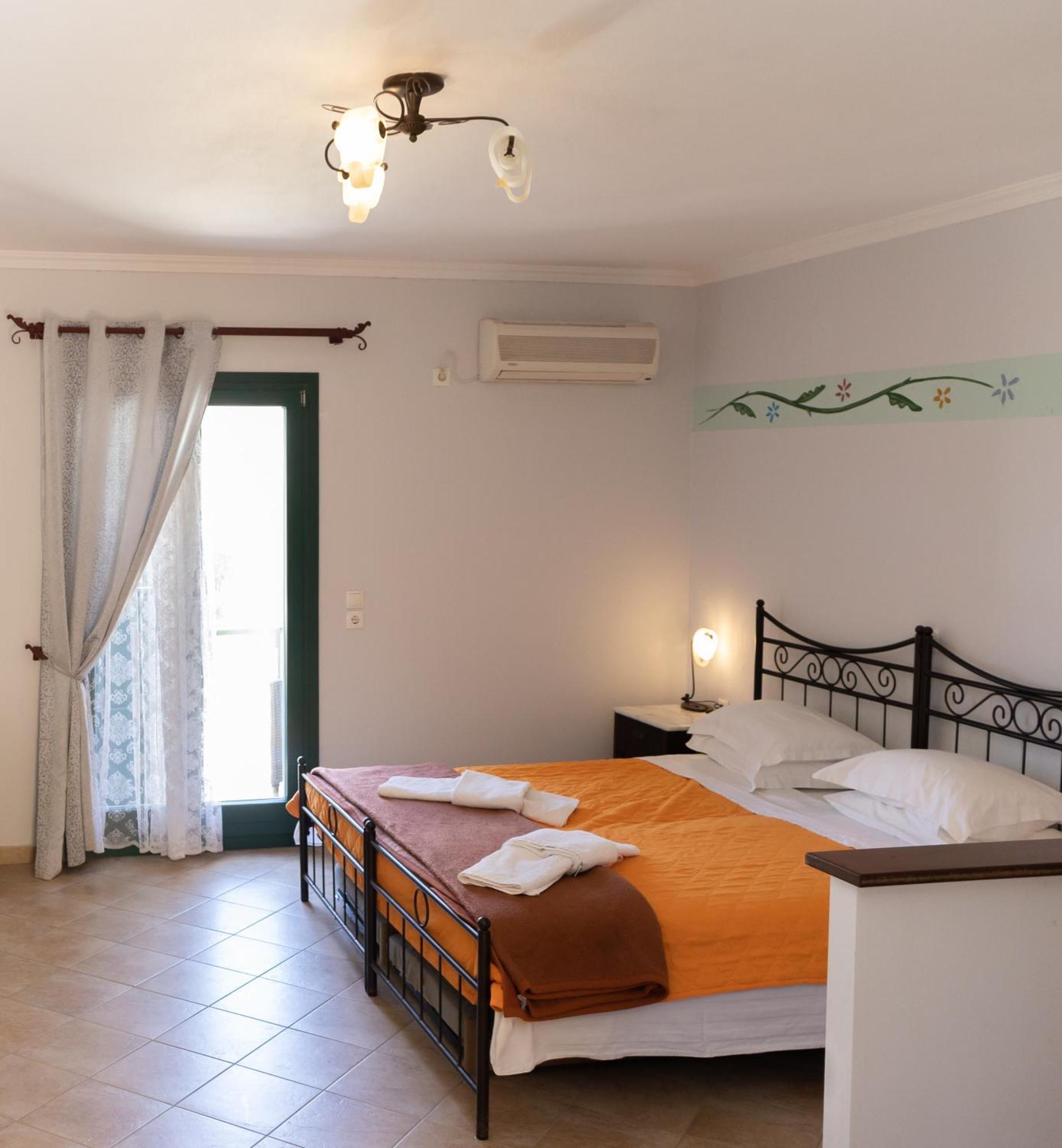 Dilina Studios Arkasa Chambre photo