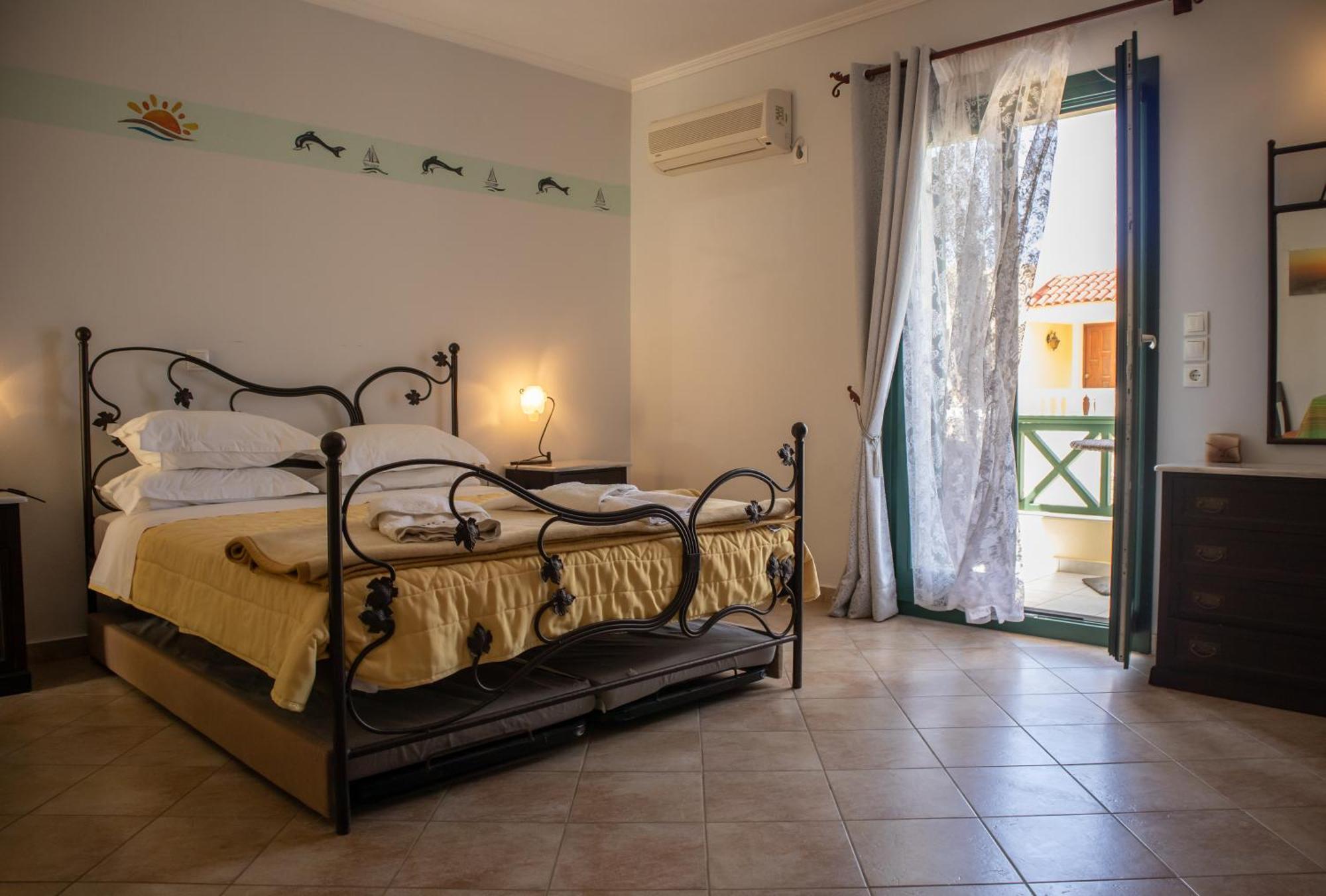 Dilina Studios Arkasa Chambre photo